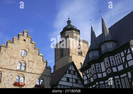 Walpurgiskirche und Rathaus in Alsfeld Stockfoto