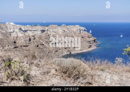 Die Felswände der Vulkaninsel santorin in griechenland Stockfoto