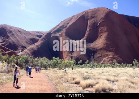 Blick vom Mala Walk Track, Uluru (Ayers Rock), Uluṟu-Kata Tjuṯa Nationalpark, Northern Territory, Australien Stockfoto