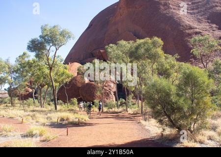 Blick vom Mala Walk Track, Uluru (Ayers Rock), Uluṟu-Kata Tjuṯa Nationalpark, Northern Territory, Australien Stockfoto