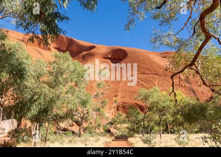 Blick vom Kuniya Walk, Uluru (Ayers Rock), Uluṟu-Kata Tjuṯa Nationalpark, Northern Territory, Australien Stockfoto