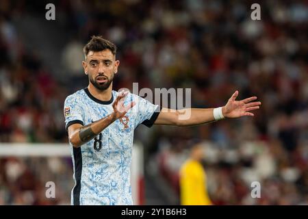 Lissabon, Portugal. September 2024. Bruno Fernandes (Portugal) reagiert beim Spiel der UEFA Nations League zwischen Portugal und Kroatien im Estadio da Luz-Stadion. (Endnote: Portugal 2 - 1 Kroatien) (Foto: Hugo Amaral/SOPA Images/SIPA USA) Credit: SIPA USA/Alamy Live News Stockfoto