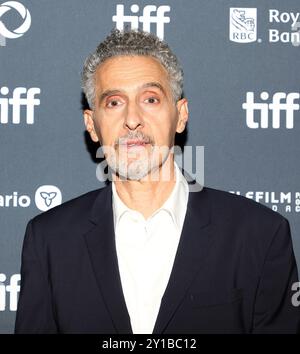 Toronto, Kanada. September 2024. John Turturro besucht die Premiere von „The Cut“ während des Toronto International Film Festivals 2024 im Princess of Wales Theatre am 5. September 2024 in Toronto, Ontario. Foto: PICJER/imageSPACE Credit: Imagespace/Alamy Live News Stockfoto