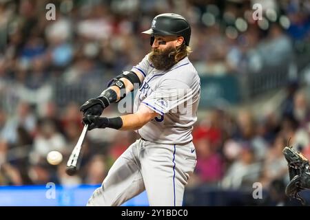 Marietta, GA, USA. September 2024. Charlie Blackmon (19), Außenseiter der Colorado Rockies, schlägt im Truist Park in Marietta, Georgia gegen die Atlanta Braves. Die Rockies gewinnen die Braves mit 3:1. (Kreditbild: © Walter G. Arce Sr./ASP via ZUMA Press Wire) NUR REDAKTIONELLE VERWENDUNG! Nicht für kommerzielle ZWECKE! Stockfoto