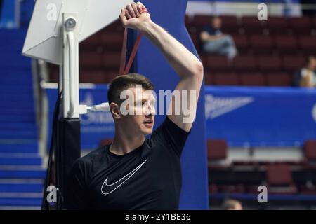 Sankt Petersburg, Russland. September 2024. Andrej Worontsewitsch (33) von Zenit im Einsatz während des Kondrashin und Belov Cup, zwischen Zenit Sankt Petersburg und MBA-Mai Moskau in der Arena. Endpunktzahl: Zenit 80:71 MBA-Mai. Quelle: SOPA Images Limited/Alamy Live News Stockfoto