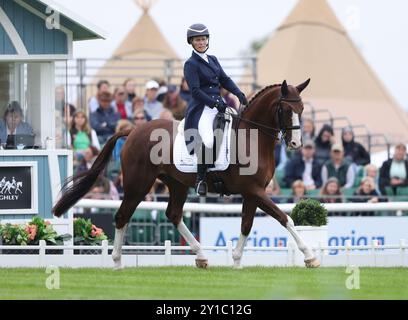 Stamford, Stamford. September 2024. Zara Tindall an Bord der Class Affair bei den Defender Burghley Horse Trials in Stamford, Lincolnshire, am 5. September 2024. Quelle: Paul Marriott/Alamy Live News Stockfoto