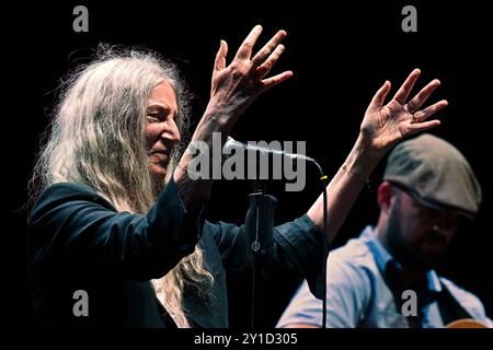 PalaUnical, Mantova, Italien, 05. September 2024, Patti Smith während Patti Smith „Picasso and the Sea“ - Musikkonzert Stockfoto