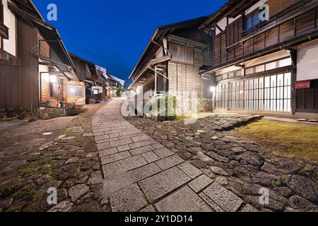 Magome, Japan entlang des Nakasendo in der Dämmerung. Stockfoto