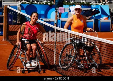 Paris, 6. September 2024, Paralympics Rollstuhl-Tennis-Veranstaltung. Diede de Groot (NED), Yui Kamiji (JPN) ist in Aktion. (Foto: Frank Molter) Credit: Frank Molter/Alamy Live News Credit: Frank Molter/Alamy Live News Stockfoto