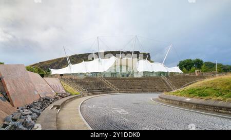 Edinburgh, Schottland, Großbritannien - Dynamic Earth von Hopkins Architects Stockfoto