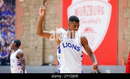 Würzburg, Deutschland. September 2024. Im Bild: Elijah NDI (PS Karlsruhe LIONS) 05.09.2024, FIT/One Würzburg Baskets vs. PS Karlsruhe LIONS, Vorbereitungsspiel, Deutschland, Würzburg, Trainingszentrum, Quelle: dpa/Alamy Live News Stockfoto