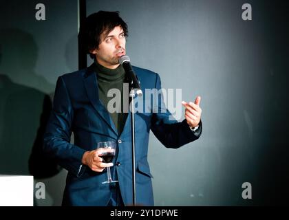 Marcel Lucont, Stand Up Comedian, Balls Out Comedy Club, Southend-on-Sea, Essex © Clarissa Debenham (Film Free Photography) / Alamy Stockfoto