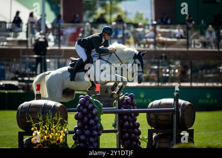 Calgary, Kanada - 5. September 2024. Kristaps Neretnieks aus Lettland Riding Corlansky-Pro tritt bei den Spruce Meadows „Masters“ 2024 in Calgary Alberta an. Stockfoto