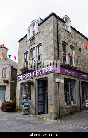 Lerwick, Shetland - 12. Juli 2024: Das Visit Scotland i Centre bietet touristische Informationen, Unterstützung bei der Buchung von Unterkünften und Touren sowie A Stockfoto