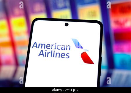 Paraguay. September 2024. In dieser Abbildung wird das American Airlines Logo auf einem Smartphone-Bildschirm angezeigt. (Foto von Jaque Silva/SOPA Images/SIPA USA) *** ausschließlich für redaktionelle Nachrichten *** Credit: SIPA USA/Alamy Live News Stockfoto