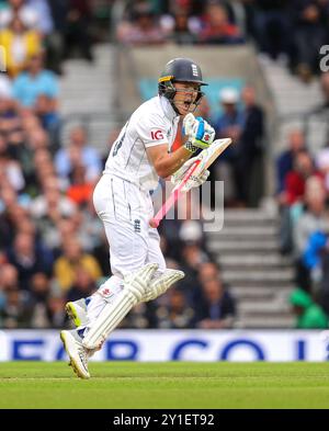 London, England. September 2024. Während des dritten Testspiels der Rothesay Männer Tag 1 zwischen England und Sri Lanka im Kia Oval. Quelle: Ben Whitley/Alamy Live News Stockfoto