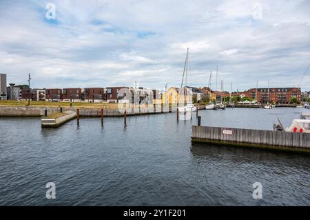 Fredericia, Jütland, Dänemark, 25. Juli 2024 - Landschaft über dem alten Hafen Stockfoto