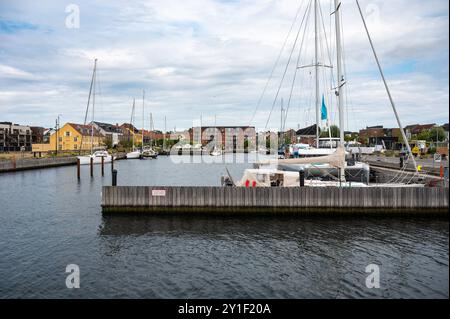 Fredericia, Jütland, Dänemark, 25. Juli 2024 - Landschaft über dem alten Hafen Stockfoto