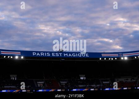 Parigi, Frankreich. September 2024. Überblick über das Stadion Parc des Princes während des Fußballspiels der UEFA Nations League 24-25 zwischen Frankreich und Italien (Gruppe B) im Parc des Princes, Paris, Frankreich - 6. September 2024. Sport - Fußball . (Foto: Fabio Ferrari/LaPresse) Credit: LaPresse/Alamy Live News Stockfoto