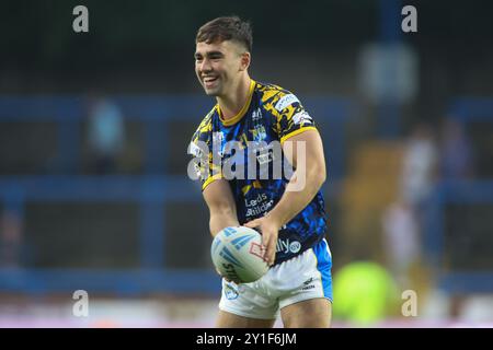 Leeds, Großbritannien. September 2024. AMT Headingley Rugby Stadium, Leeds, West Yorkshire, 6. September 2024. Betfred Super League Leeds Rhinos gegen Hull FC Jack Sinfield von Leeds Rhinos Credit: Touchlinepics/Alamy Live News Stockfoto