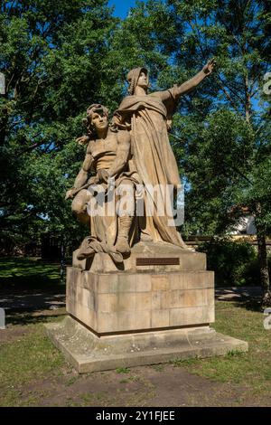 Statue von Přemysl und Libuše, zwei mythischen Gründern der Přemyslid (Premyslid) Dynastie von Josef Václav Myslbek aus dem Jahr 1897. Das Hotel befindet sich in Vyšehrad, Prag. Stockfoto