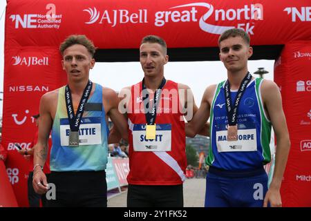 Der Great North Run 5k findet am Freitag auf Newcastle und Gateshead statt, an dem Bürgermeister Kim McGuinness teilnahm. Newcastle Upon Tyne, Großbritannien, 6. September 2024, Credit: DEW/Alamy Live News Stockfoto