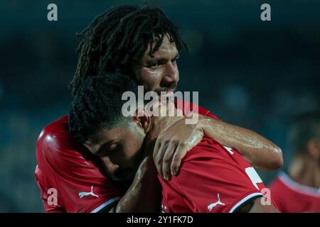 Kairo, Ägypten. September 2024. Ägypten. Kairo - 6. September 2024 - Ibrahim Adel von Ägypten feiert mit Mohamed Elneny, nachdem er während des Qualifikationsspiels des Afrika-Cup der Nationen zwischen Ägypten und Kap Verde im Kairoer Stadion am 06.09.2024 ein Tor geschossen hat. Foto Mohammad Bayoumy für Fußball Bilder. Quelle: Sebo47/Alamy Live News Stockfoto