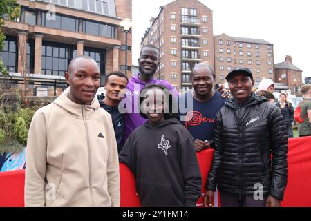 Der Great North Run 5k findet am Freitag auf Newcastle und Gateshead statt, an dem Bürgermeister Kim McGuinness teilnahm. Newcastle Upon Tyne, Großbritannien, 6. September 2024, Credit: DEW/Alamy Live News Stockfoto