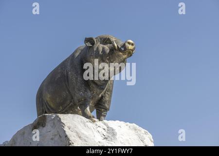 Saha Chat Monument (auch: Pig Monument) ein Monument auf dem Khlong Lot gegenüber Wat Ratchabophit, Phra Nakhon Viertel, Bangkok, Thailand, Asien Stockfoto