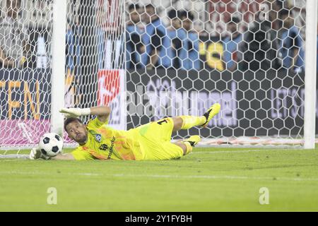 Daniel Heuer Fernandes (Hamburger SV, Torwart Nr. 1), 2. Bundesliga, 1. FC Köln, Hamburger SV am 08/2024 im RheinEnergieStadion in Köln G Stockfoto