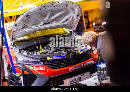 65 CORBERAND Yoan, COMPOZIEUX Pauline, Renault Clio Rally5, Ambiente während der Rallye Mont-Blanc Morzine 2024, 6. Runde des Championnat de France des Rallyes 2024, vom 6. Bis 9. September in Morzine, Frankreich Stockfoto