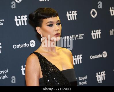 Toronto, Kanada. September 2024. Katy Perry kam bei der Premiere von „The Cut“ während des Toronto International Film Festivals 2024 am 5. September 2024 im Princess of Wales Theatre in Toronto, Kanada © JPA/AFF-USA.com Credit: AFF/Alamy Live News Stockfoto