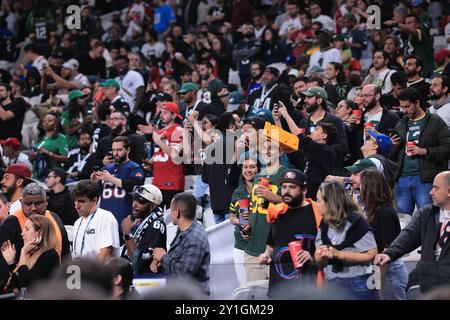 Sao Paulo, Brasilien. September 2024. SP - SAO PAULO - 09/06/2024 - NFL, PHILADELPHIA EAGLES VS GREEN BAY PACKERS - GREEN Bay PACKERS Fans während des Spiels gegen die Philadelphia Eagles im Arena Corinthians Stadion, um die NFL Meisterschaft zu eröffnen. Foto: Ettore Chiereguini/AGIF Credit: AGIF/Alamy Live News Stockfoto