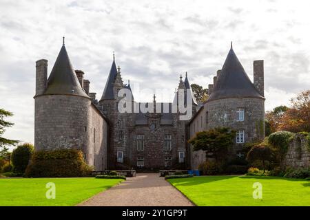 Schloss Kergrist befindet sich in der Gemeinde Ploubezre im Departement Côtes-d'Armor in Frankreich. Stockfoto