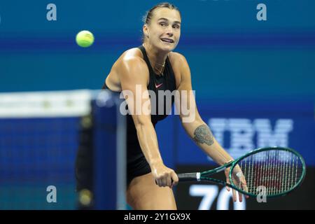 New York, Etats Unis. September 2024. Aryna Sabalenka (Weißrussland) am 11. Tag des Grand Slam-Tennisturniers 2024 am 5. September 2024 im USTA Billie Jean King National Tennis Center in New York, USA – Foto Jean Catuffe/DPPI Credit: DPPI Media/Alamy Live News Stockfoto