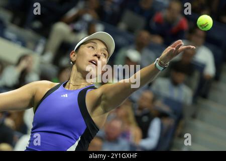 New York, Etats Unis. September 2024. Jessica Pegula aus den USA am 11. Tag des Grand Slam-Tennisturniers 2024 am 5. September 2024 im USTA Billie Jean King National Tennis Center in New York, USA – Foto Jean Catuffe/DPPI Credit: DPPI Media/Alamy Live News Stockfoto