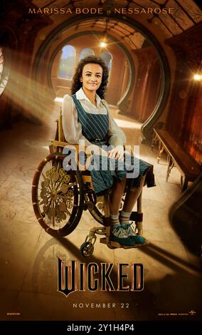 Wicked (2024) unter der Regie von Jon M. Chu mit Marissa Bode als Nessarose in einer Adaption des Broadway-Musicals, basierend auf dem Buch The Wicked: The Life and Times of the Wicked Witch of the West von Gregory Maguire. Poster mit US-Zeichen ***NUR FÜR REDAKTIONELLE ZWECKE***. Quelle: BFA / Universal Pictures Stockfoto