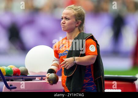 Paris, Frankreich. September 2024. PARIS, FRANKREICH - 7. SEPTEMBER: Lara Baars aus den Niederlanden tritt am 7. September 2024 in Paris am 10. Tag der Para Athletics - Paris Paralympische Sommerspiele 2024 im Stade de France an. (Foto von Patrick Goosen/BSR Agency) Credit: BSR Agency/Alamy Live News Stockfoto