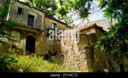 Alianello, Geisterdorf, Matera, Basilicata, Italien Stockfoto