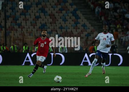 Ägypten. Kairo - 6. September 2024 - Mohamed Salah von Ägypten und Willy Semedo während des Afrika-Cup-Qualifikationsspiels zwischen Ägypten und Kap Stockfoto