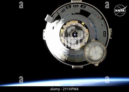 White Sands, Usa. Juni 2020. Die unbemannte Starliner-Raumsonde kehrt von der Internationalen Raumstation zurück, kurz nachdem sie am Freitag, den 6. September 2024, vom Harmony-Modul abgedockt wurde. NASA/UPI Credit: UPI/Alamy Live News Stockfoto