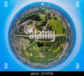 Luftbild, Autobahn A2, Anschlussstelle Essen/Gladbeck, Bundesstraße B224, LKW in der Ausfahrt-Schleife, unten Wasserschloss Wittringen, links Gewerbegebiet Europastraße, Erdkugel, Fisheye Aufnahme, Fischaugen Aufnahme, 360 Grad Aufnahme, Tiny World, Little Planet, Fisheye Bild, Butendorf, Gladbeck, Ruhrgebiet, Nordrhein-Westfalen, Deutschland ACHTUNGxMINDESTHONORARx60xEURO *** Luftaufnahme, Autobahn A2, Anschlussstelle Essen Gladbeck, Bundesstraße B224, Lkw im Ausstiegsschleife, unter Wasserschloss Wittringen, linkes Industriegebiet Europastraße, Globus, Fisheye-Bild, Fisheye-Bild, 360 Grad-Bild, winzig Stockfoto