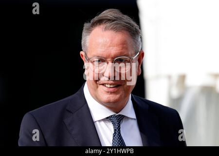 Politiker Alexander Schweitzer SPD, Ministerpräsident des Landes Rheinland-Pfalz, beim Festakt 75 Jahre Bundesrat im Plenarsaal des Bundesrates im ehemaligen Regierungsviertel in Bonn. Bonn, 07.09.2024 NRW Deutschland *** Politiker Alexander Schweitzer SPD , Ministerpräsident von Rheinland-Pfalz, anlässlich der 75-jährigen Jubiläumsfeier des Bundesrates im Plenarsaal des Bundesrates im ehemaligen Regierungsbezirk Bonn, 07 09 2024 NRW Deutschland Copyright: XChristophxHardtx Stockfoto
