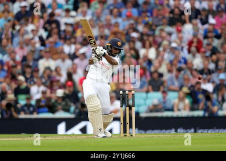 London, England. September 2024. Kamindu Mendis aus Sri Lanka während des zweiten Tages des Rothesay Men's Third Test Matches zwischen England und Sri Lanka im Kia Oval. Quelle: Ben Whitley/Alamy Live News Stockfoto