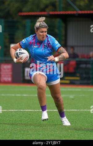 Cardiff Demons 8 V 28 London Broncos. Lauren Aitken (Dämonen) Credit Alamy Live News / Penallta Photographics Stockfoto