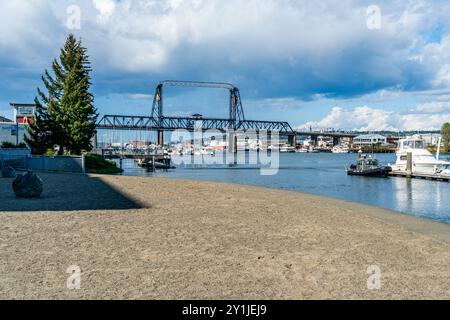 Ein Blick auf den Murray Morgan Brdige in Tacoma, Washington. Stockfoto