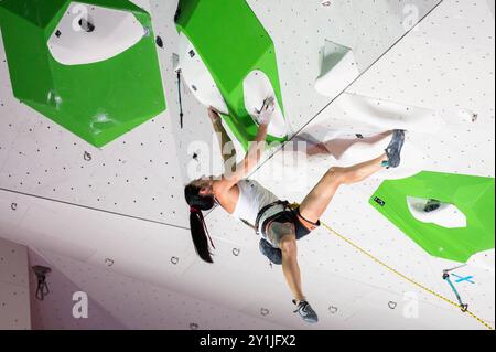 Koper, Slowenien. September 2024. Mia KRAMPL aus Slowenien tritt am 6. September 2024 beim Halbfinale der IFSC Weltmeisterschaft Koper 2024 in Koper, Slowenien, an. (Kreditbild: © Rok Rakun/Pacific Press via ZUMA Press Wire) NUR REDAKTIONELLE VERWENDUNG! Nicht für kommerzielle ZWECKE! Stockfoto