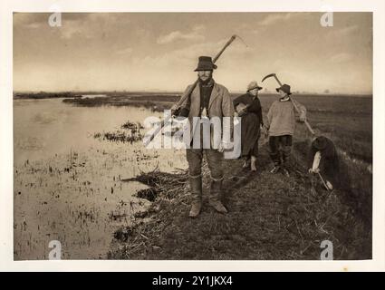 Leben und Landschaft auf den Norfolk Broads. Von den Marschen nach Hause kommen. Peter Henry Emerson. 1885-86. Platindruck von Glasnegativ. Stockfoto