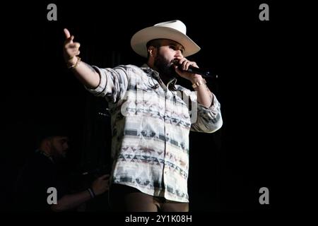 San Francisco, USA. September 2024. Carin Leon tritt live im Konzert während der „Boca Chueca Tour“ im Chase Center am 6. September 2024 in San Francisco, Kalifornien, auf. Foto: Picture Happy Photos/imageSPACE Credit: Imagespace/Alamy Live News Stockfoto