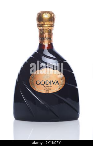 IRVINE, KALIFORNIEN - 6. SEPTEMBER 2024: Eine Flasche Godiva Likör. Stockfoto